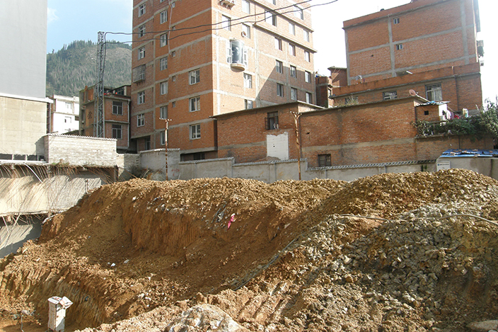 个旧“金湖尚城二期”基坑支护工程